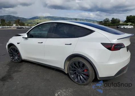 2022 Tesla Model Y from USA, damaged, VIN 7SAYGDEF7NF516905